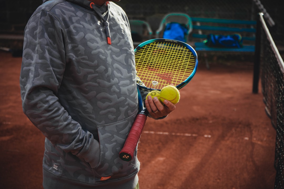 So startest du erfolgreich mit Tennis in Frankreich